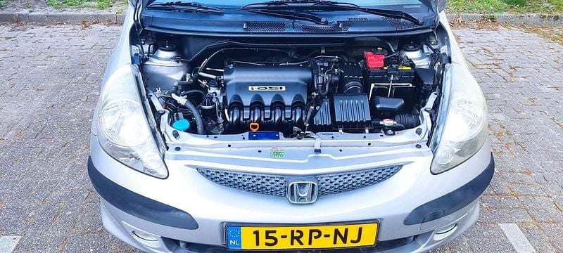 Gebruikt 2005 Honda Jazz ES Hatchback | € 3.150 (Eerlijke prijs) - Afbeelding 1/4