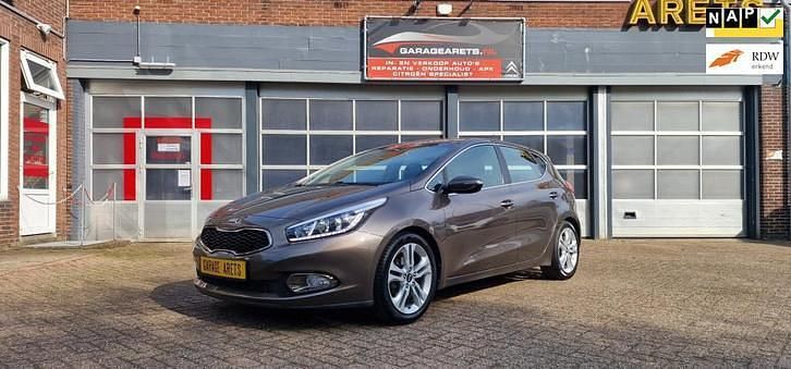 Gebruikt 2012 Kia Ceed Plus Hatchback | € 7.450 (Eerlijke prijs) - Afbeelding 1/4