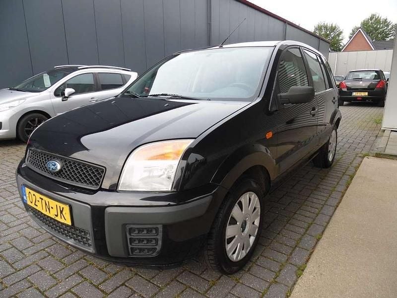 Zwart Gebruikt 2006 Ford Fusion MPV | € 2.450 (Eerlijke prijs) - Afbeelding 1/4