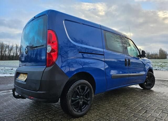 Occasion Opel Combo 95 PK (69 kW) 2012 Blauw MPV