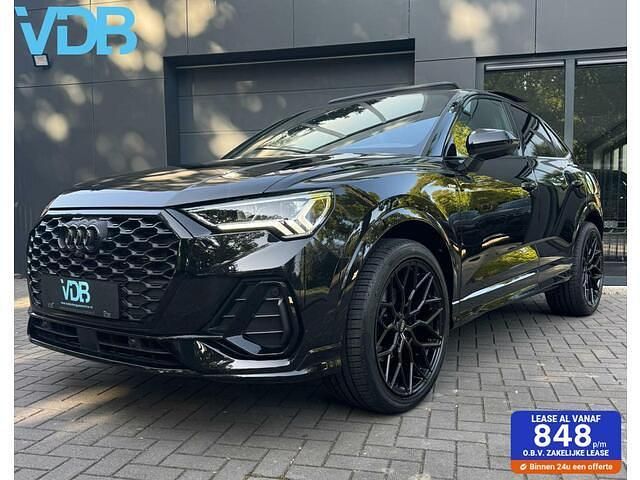 Zwart Gebruikt 2023 Audi Q3 Sportback Black Edition SUV | € 52.900 (Duur) - Afbeelding 1/4