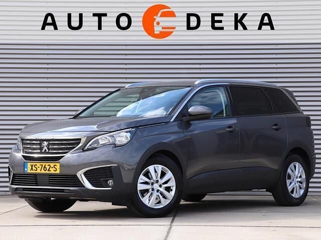 Grijs Gebruikt 2019 Peugeot 5008 MPV | € 13.950 (Eerlijke prijs) - Afbeelding 1/4