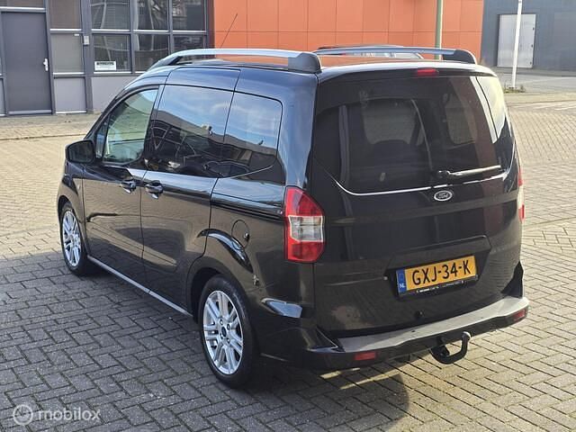 Occasion Ford Tourneo Courier 101 PK (74 kW) 2016 Zwart MPV