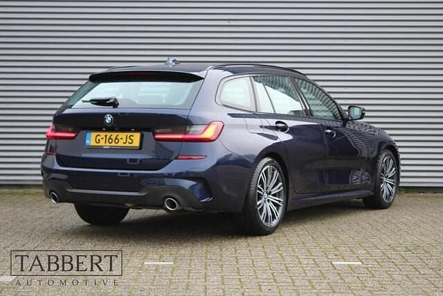 Occasion BMW 330 Executive 258 PK (189 kW) 2019 Blauw Stationwagen