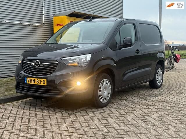 Grijs Occasion 2017 Peugeot 5008 Allure SUV | € 11.750 (Eerlijke prijs) - Afbeelding 1/4