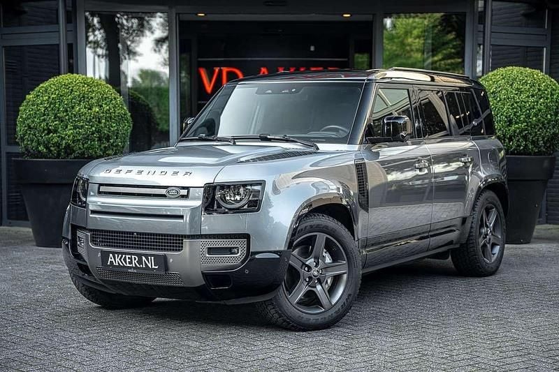 Grijs Gebruikt 2024 Land Rover Defender SE Dynamic SUV | € 104.950 (Duur) - Afbeelding 1/4