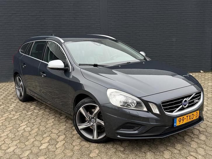 Occasion Volvo V60 R-Design 180 PK (132 kW) 2012 Grijs Stationwagen