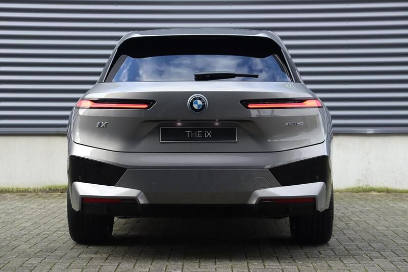 Nieuw BMW iX Executive 239 kW (325 PK) 2026 Grijs SUV