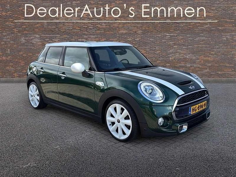 Groen Gebruikt 2015 Mini Cooper SD Hatchback | € 14.950 - Afbeelding 1/4