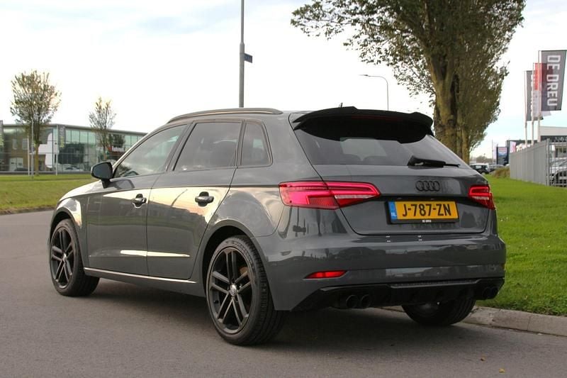 Occasion Audi A3 Sportback Design 150 PK (110 kW) 2016 Grijs Hatchback