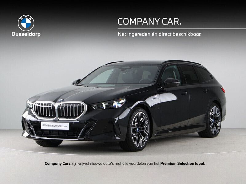Zwart Gebruikt 2025 BMW 530e M Sport Stationwagen | € 81.487 - Afbeelding 1/4