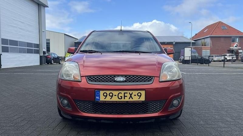Occasion Ford Fiesta Futura 120 PK (88 kW) 2008 Oranje Hatchback