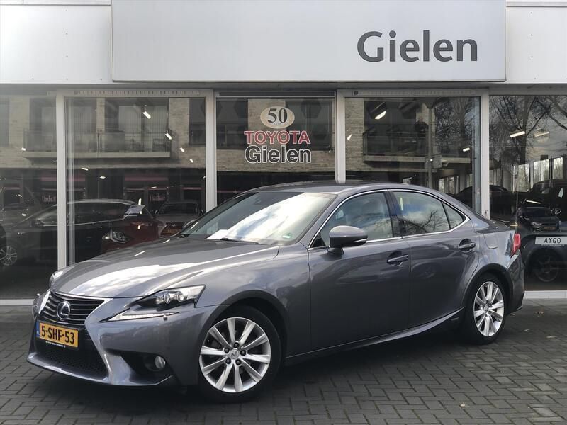 Grijs Gebruikt 2013 Lexus IS300h Sedan | € 19.900 (Iets duurder) - Afbeelding 1/4
