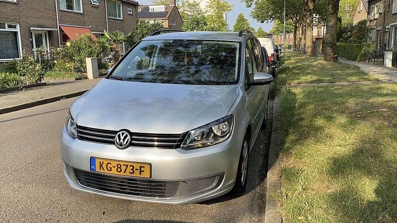 Occasion VW Touran Comfortline 140 PK (102 kW) 2012 Grijs MPV