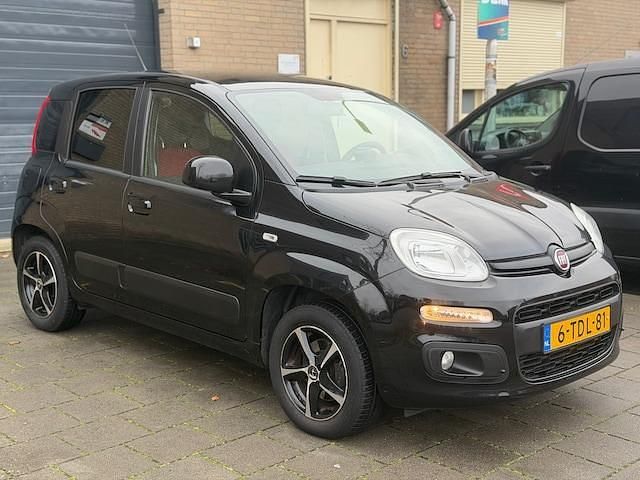 Occasion Fiat Panda Lounge 2014 Zwart (metallic) Hatchback