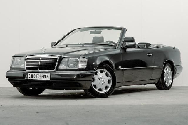 Paars Gebruikt 1993 Mercedes 300 Cabriolet | € 32.950 - Afbeelding 1/4