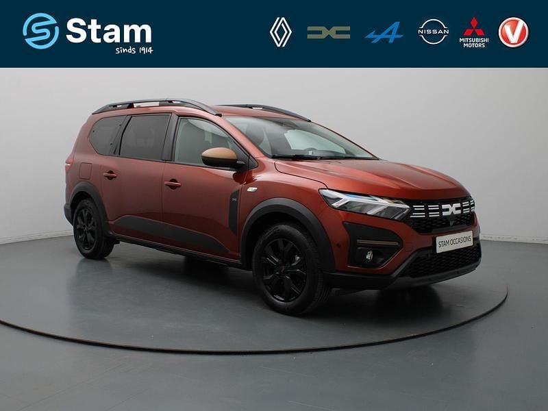 Bruin Occasion 2025 Dacia Jogger Extreme MPV | € 26.990 (Eerlijke prijs) - Afbeelding 1/4
