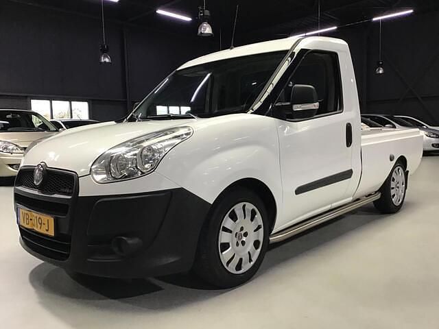 Wit Gebruikt 2013 Fiat Doblò MPV | € 4.999 (Eerlijke prijs) - Afbeelding 1/4