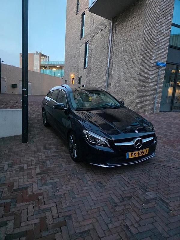 Occasion 2017 Mercedes CLA180 Shooting Brake Stationwagen | € 19.995 - Afbeelding 1/4
