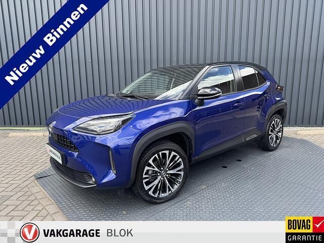 Blauw Gebruikt 2022 Toyota Yaris Cross Executive SUV | € 28.950 (Eerlijke prijs) - Afbeelding 1/4