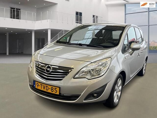 Grijs Occasion 2013 Opel Meriva Cosmo MPV | € 5.300 (Eerlijke prijs) - Afbeelding 1/4