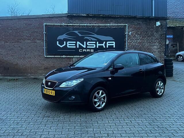 Zwart Occasion 2009 Seat Ibiza SC Reference Hatchback | € 2.699 (Eerlijke prijs) - Afbeelding 1/4