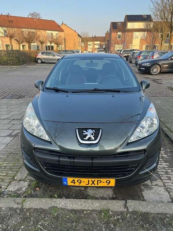 Grijs Gebruikt 2009 Peugeot 207 Hatchback | € 4.300 (Iets duurder) - Afbeelding 1/4