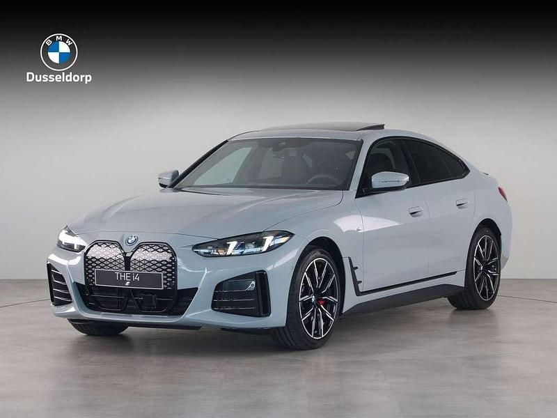 Grijs Nieuw 2025 BMW i4 M Sport Sedan | € 70.268 (Eerlijke prijs) - Afbeelding 1/4