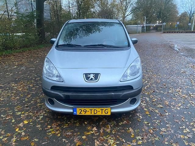 Occasion Peugeot 1007 2006 Grijs MPV