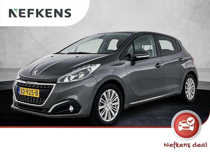 Grijs Gebruikt 2018 Peugeot 208 Signature Sky Hatchback | € 10.925 (Eerlijke prijs) - Afbeelding 1/3