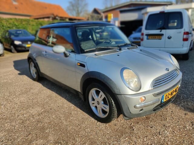 Occasion Mini ONE 90 PK (66 kW) 2004 Grijs Hatchback