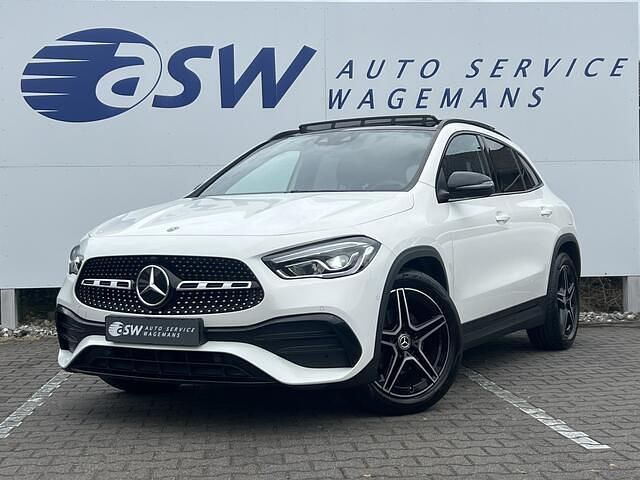 Wit Gebruikt 2020 Mercedes GLA200 AMG line SUV | € 38.950 (Duur) - Afbeelding 1/4