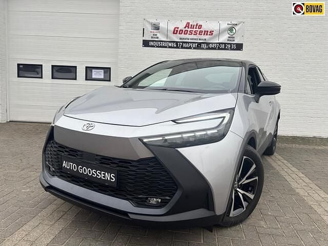 Zilver Occasion 2025 Toyota C-HR Edition SUV | € 32.995 (Super prijs) - Afbeelding 1/4