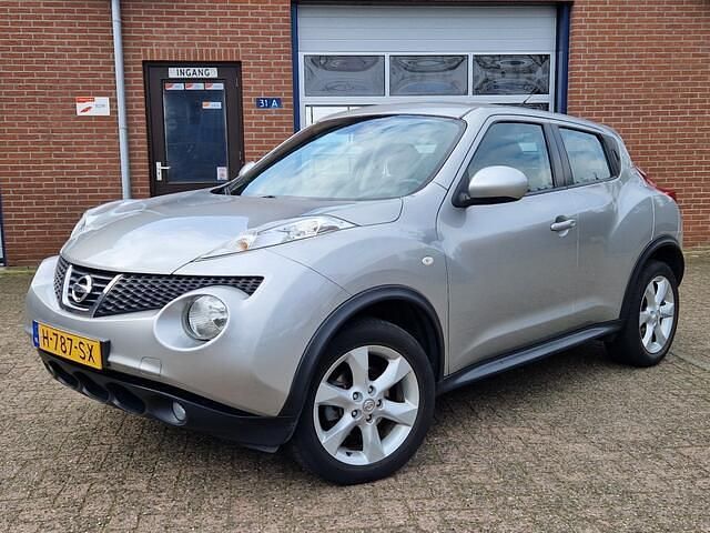 Grijs, metallic lak Gebruikt 2011 Nissan Juke Acenta SUV | € 7.450 (Eerlijke prijs) - Afbeelding 1/4