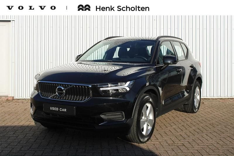 Zwart Occasion 2020 Volvo XC40 Momentum SUV | € 24.950 (Super prijs) - Afbeelding 1/4