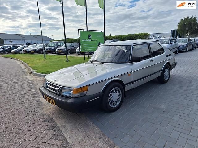 Grijs Gebruikt 1991 Saab 900 Hatchback | € 3.999 - Afbeelding 1/4