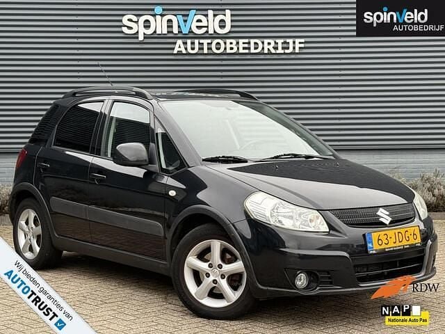 Zwart Gebruikt 2009 Suzuki SX4 MPV | € 6.250 (Eerlijke prijs) - Afbeelding 1/4