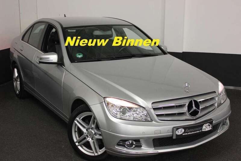 Grijs Gebruikt 2010 Mercedes C180 Avantgarde Sedan | € 9.850 (Eerlijke prijs) - Afbeelding 1/4