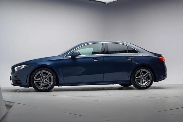 Occasion Mercedes A180 Business 136 PK (100 kW) 2019 Blauw Sedan