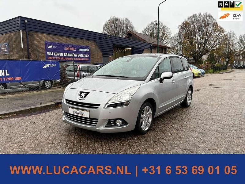 Grijs Gebruikt 2011 Peugeot 5008 GTi MPV | € 2.495 (Goede deal) - Afbeelding 1/4
