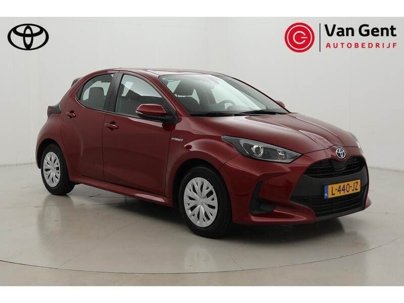Rood Gebruikt 2021 Toyota Yaris Active Hatchback | € 19.999 (Iets duurder) - Afbeelding 1/4
