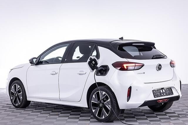Occasion Opel Corsa-e GS Line 114 kW (156 PK) 2023 Wit Hatchback