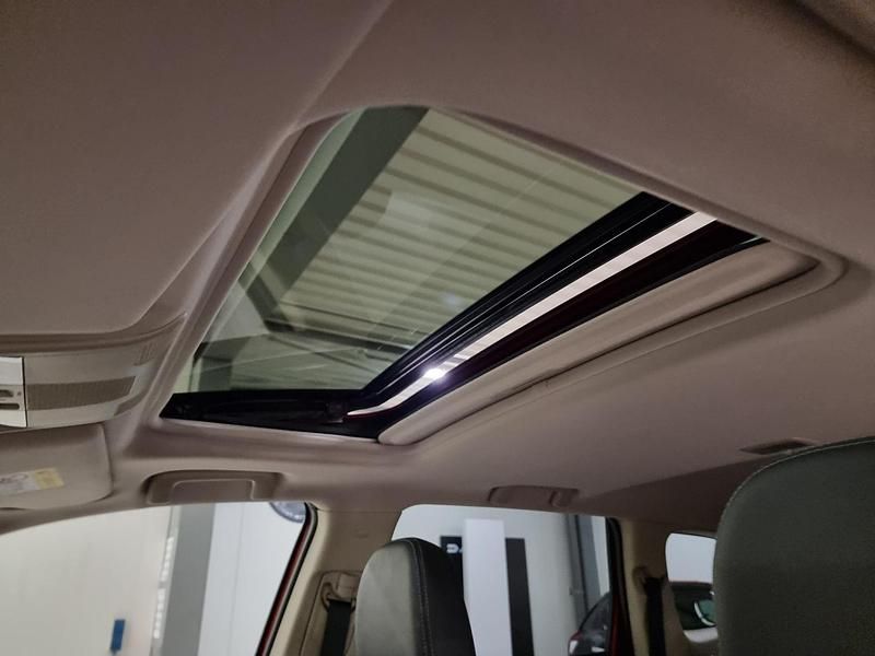 Occasion Mitsubishi Outlander P-HEV Intense+ 68 PK (50 kW) 2019 Rood SUV