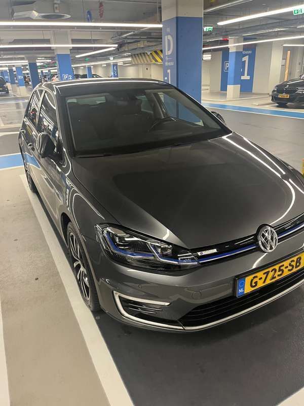 Grijs Gebruikt 2019 VW e-Golf Hatchback | € 15.000 (Duur) - Afbeelding 1/4