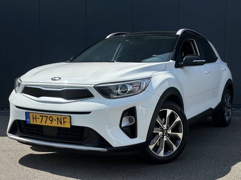Wit Gebruikt 2020 Kia Stonic SUV | € 16.745 (Eerlijke prijs) - Afbeelding 1/4