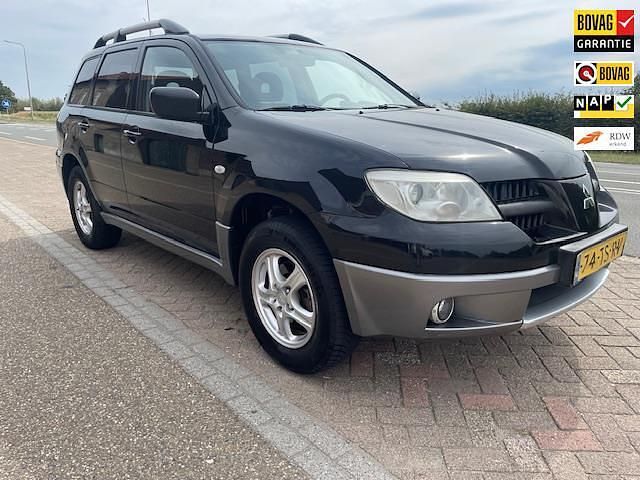 Zwart Gebruikt 2007 Mitsubishi Outlander Invite+ SUV | € 2.390 - Afbeelding 1/4