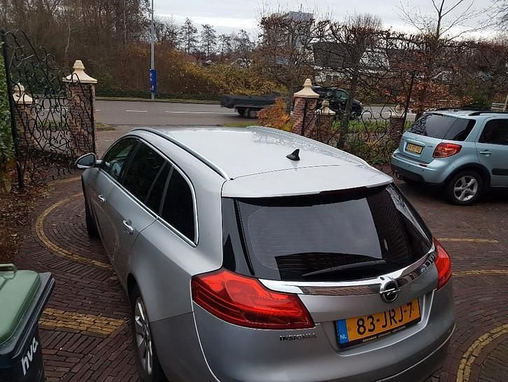 Gebruikt 2009 Opel Insignia Stationwagen | € 2.150 (Super prijs) - Afbeelding 1/4