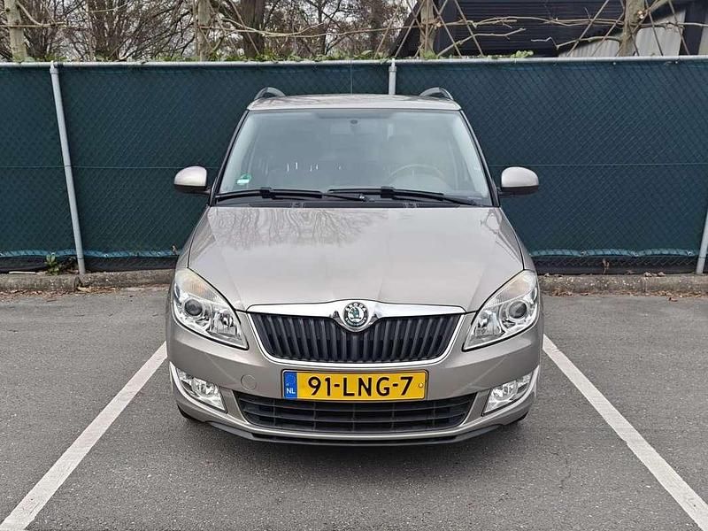 Occasion Skoda Fabia Dynamic 86 PK (63 kW) 2010 Beige Stationwagen