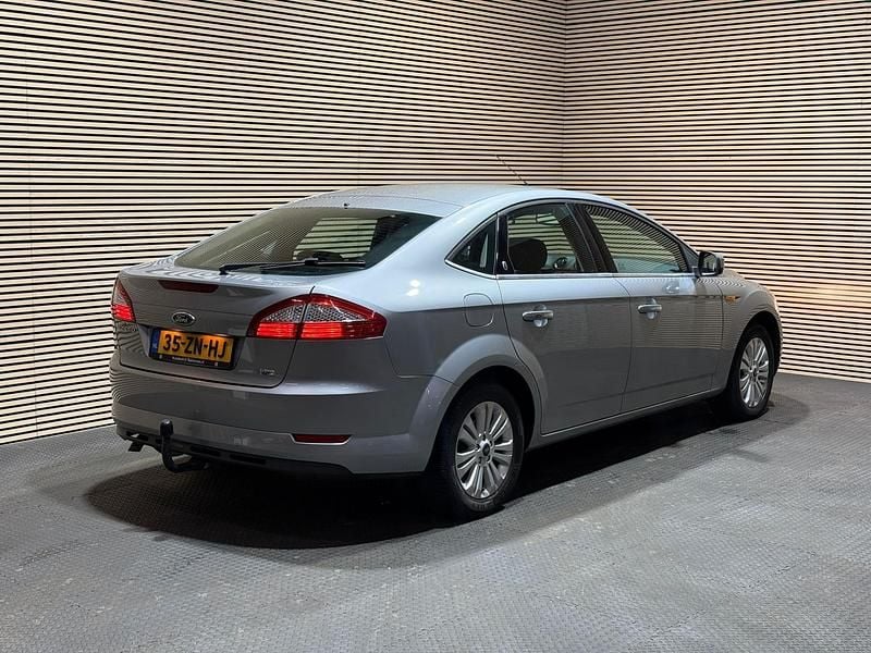 Occasion Ford Mondeo Ghia 146 PK (107 kW) 2008 Grijs Hatchback