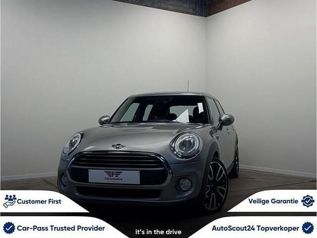 Grijs Gebruikt 2018 Mini ONE Pepper Hatchback | € 13.990 (Goede deal) - Afbeelding 1/3